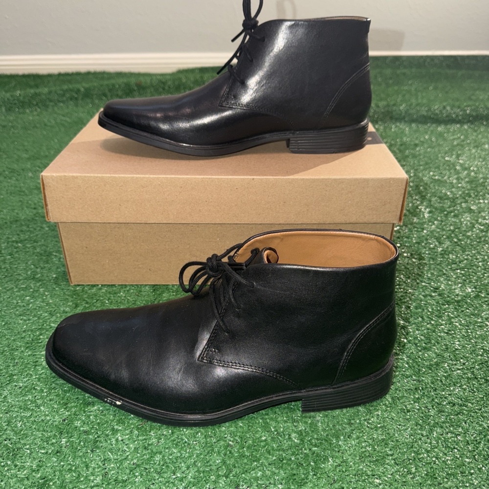 Clarks Tilden Top Chukka Boots,Black Leather, Ankle Dress/Business, Men's Sz 7.5